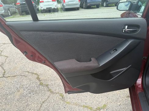 Used 2012 Nissan Altima 2.5 S FWD image 26