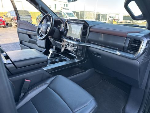 Certified 2021 Ford F150 Lariat w/ Equipment Group 502A High image 38