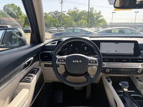 Used 2023 Kia Telluride SX AWD/4WD image 5