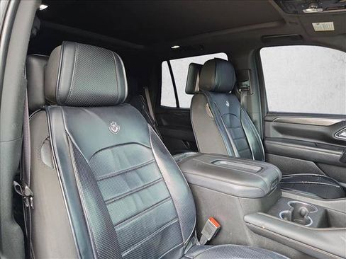 Used 2021 GMC Yukon AT4 w/ AT4 Premium Plus Package AWD/4WD image 14