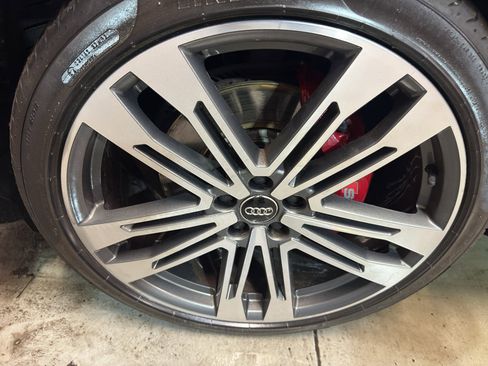 Used 2018 Audi SQ5 Premium Plus w/ S Sport Package image 32