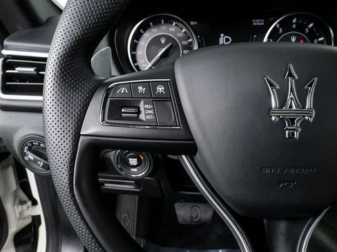 Used 2022 Maserati Ghibli Modena Q4 image 11