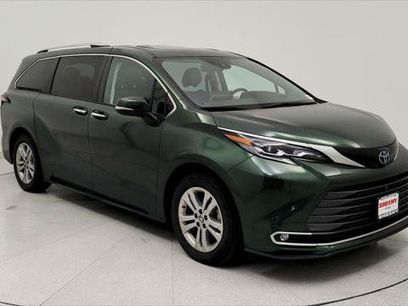 Certified 2024 Toyota Sienna Platinum