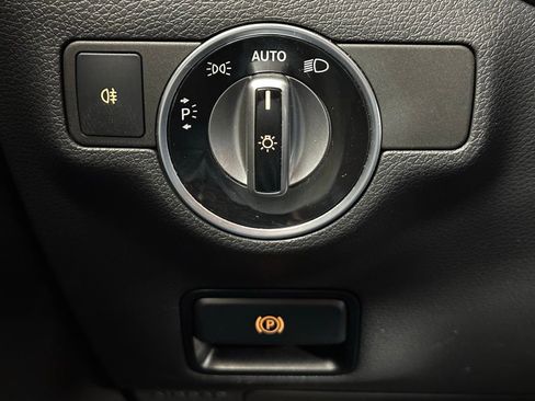 Used 2019 Mercedes-Benz CLA 250 image 7
