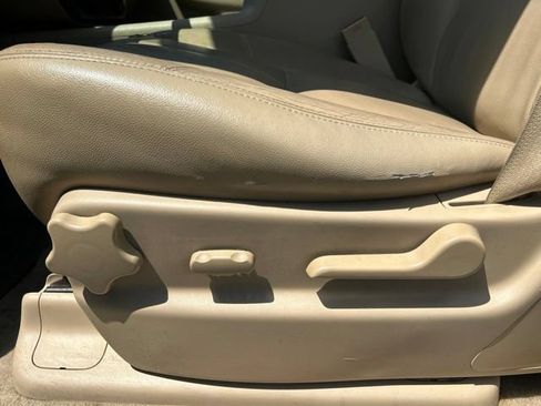 Used 2014 Chevrolet Tahoe LT w/ All-Star Edition RWD image 27