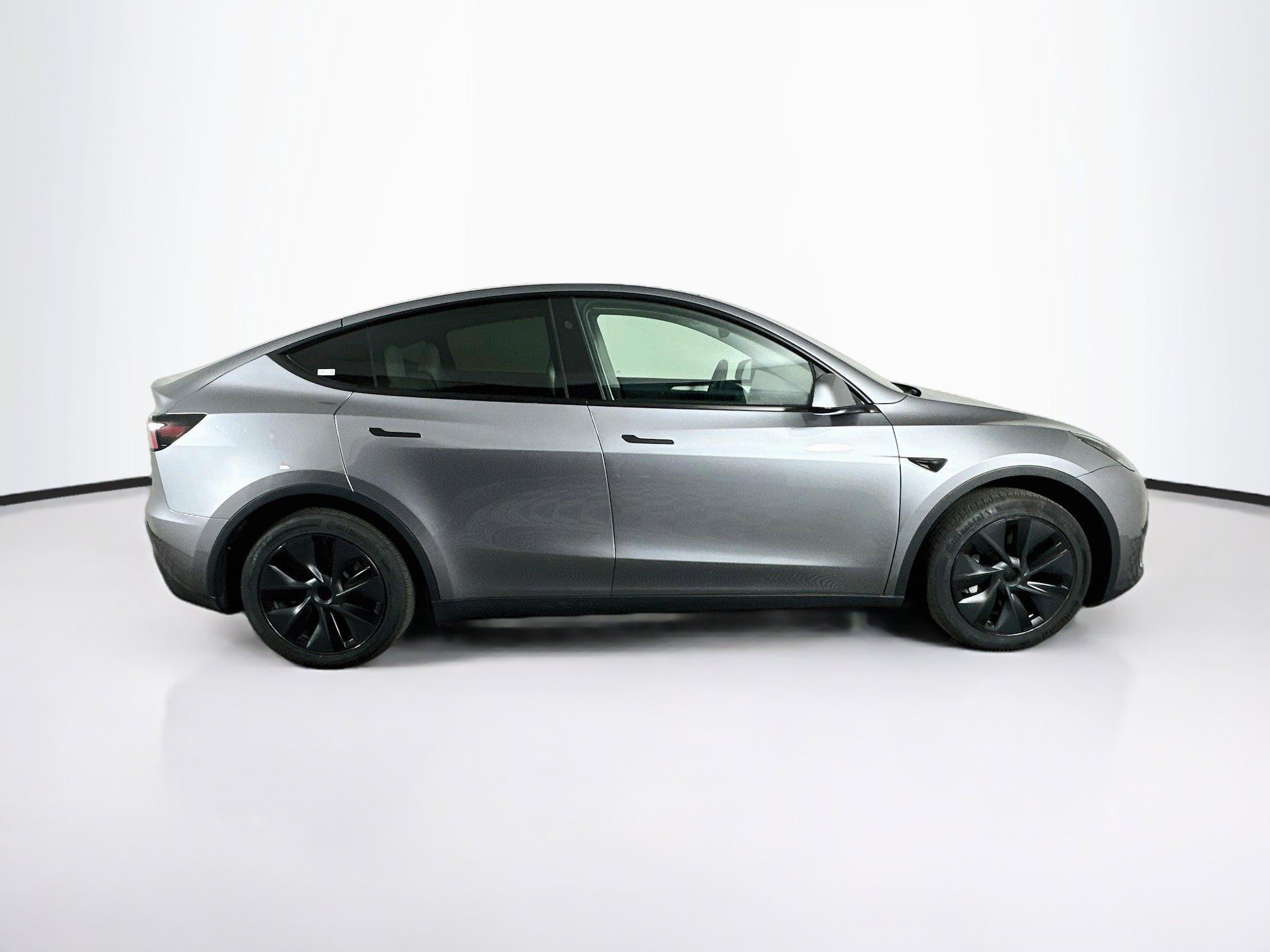 Used 2025 Tesla Model Y Long Range RWD image 10
