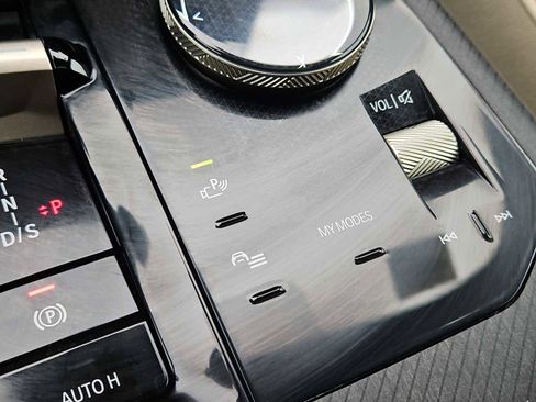 Used 2025 BMW X3 xDrive30i w/ Convenience Package image 20