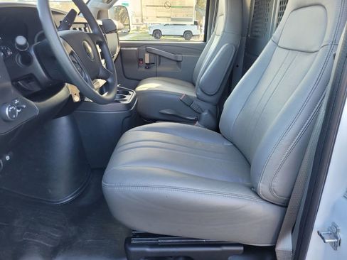 New 2025 Chevrolet Express 2500 w/ Driver Convenience Package image 18