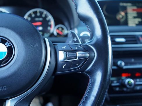 Used 2016 BMW M6 image 21