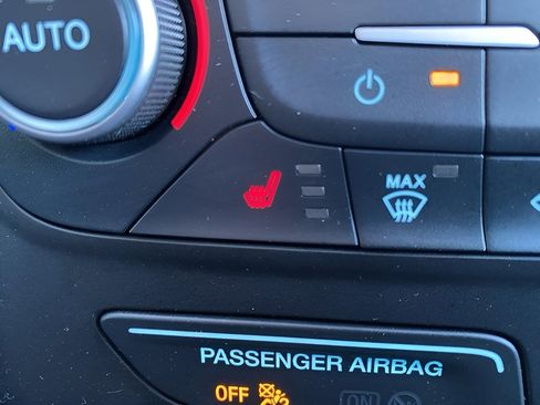 Certified 2019 Ford Escape SE image 22