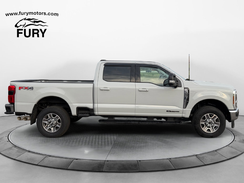 Used 2025 Ford F350 Lariat AWD/4WD image 3