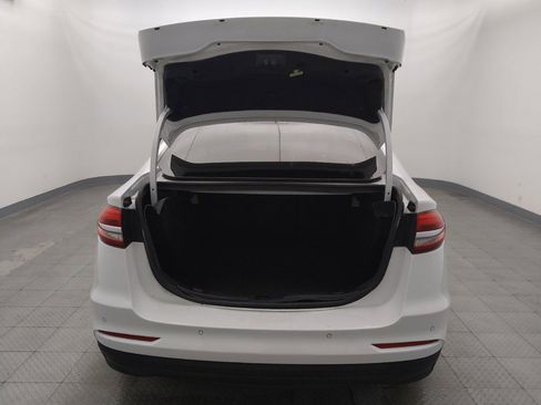 Used 2019 Ford Fusion SE FWD image 29