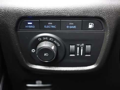 Used 2024 Jeep Grand Cherokee Limited 4xe image 35