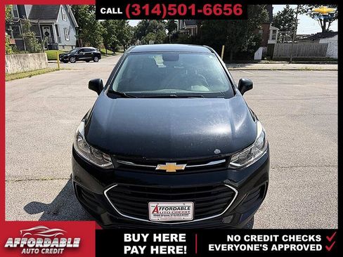 Used 2019 Chevrolet Trax LS FWD image 7