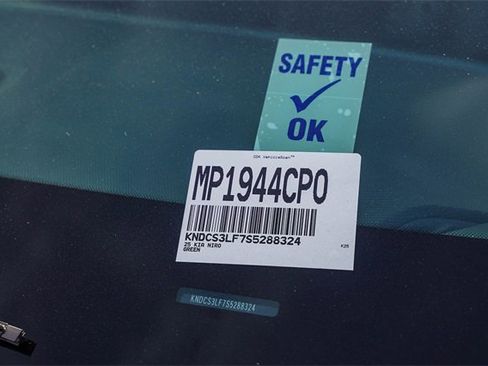 Certified 2025 Kia Niro EX image 29