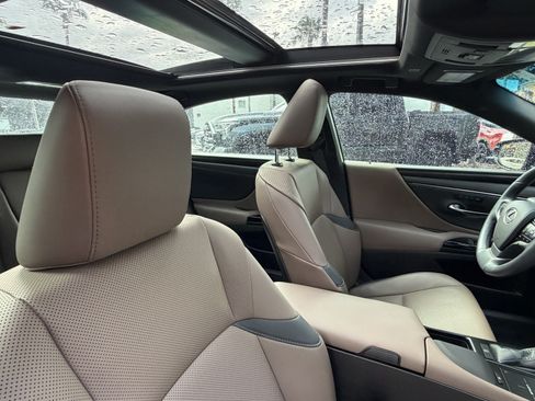 Used 2022 Lexus ES 350 w/ Premium Package FWD image 44