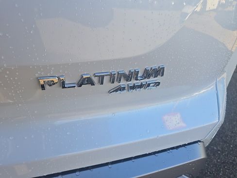 New 2025 Nissan Pathfinder Platinum image 49