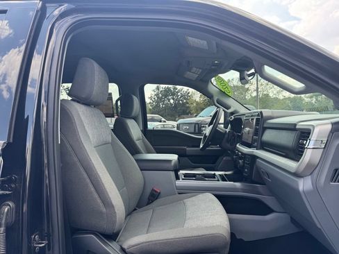 Used 2025 Ford F250 XLT w/ Black Appearance Package AWD/4WD image 16
