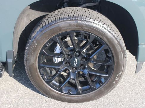 Used 2026 Chevrolet Silverado 1500 High Country AWD/4WD image 39