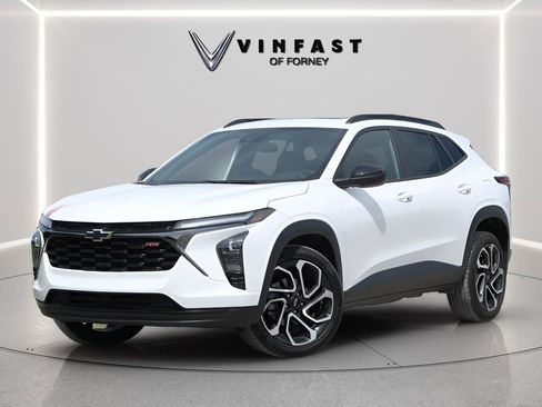 Used 2025 Chevrolet Trax RS w/ Sunroof Package FWD image 1