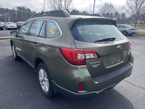 Used 2017 Subaru Outback 2.5i w/ Popular Package #2 image 3