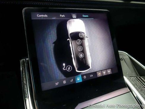 Used 2025 Cadillac Escalade IQ Luxury 1 AWD/4WD image 27
