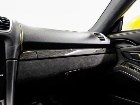 Used 2016 Porsche Cayman GT4 RWD image 18