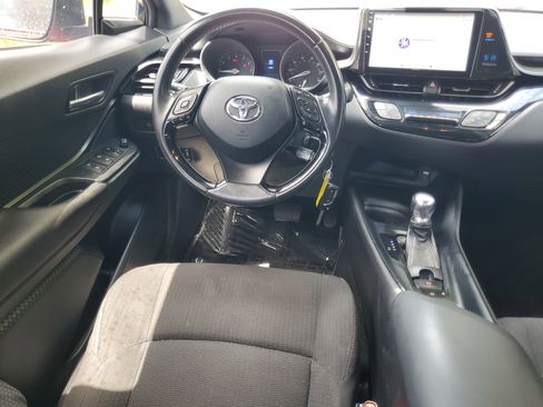 Used 2018 Toyota C-HR XLE image 15