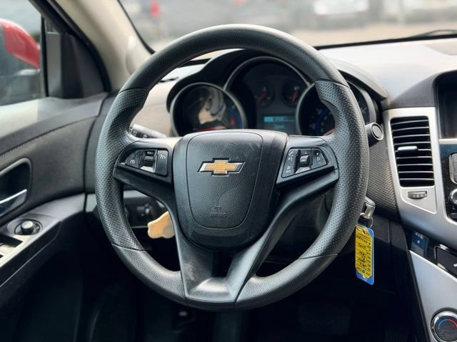 Used 2016 Chevrolet Cruze LT FWD image 18