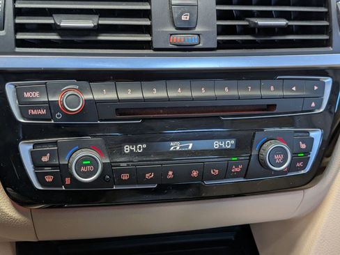 Used 2016 BMW 320i Sedan image 26