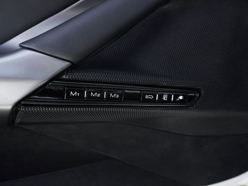 Used 2023 Ferrari SF90 Stradale image 39