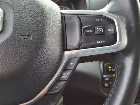Used 2023 RAM 2500 Laramie AWD/4WD image 16