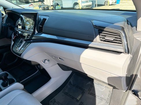 Used 2023 Honda Odyssey Elite image 31
