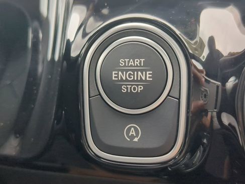 New 2025 Mercedes-Benz GLA 250 image 14