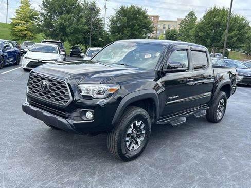 Used 2021 Toyota Tacoma TRD Off-Road w/ Technology Package AWD/4WD image 8