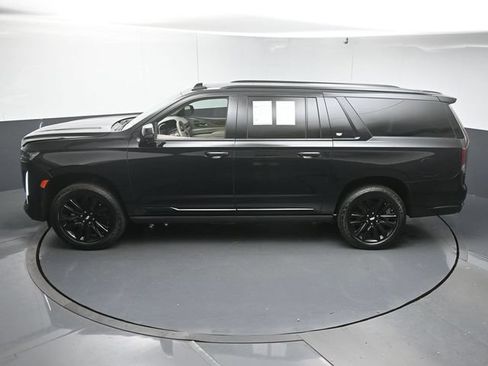 Used 2022 Cadillac Escalade ESV Sport Platinum AWD/4WD image 44