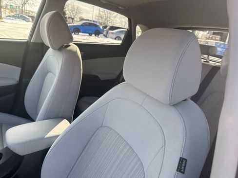 Certified 2023 Hyundai Kona SEL w/ Convenience Package image 12