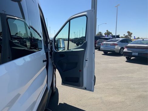 Used 2017 Ford Transit 350 XLT RWD image 21