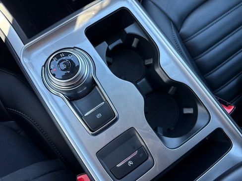 Used 2024 Ford Edge SEL w/ Convenience Package image 34