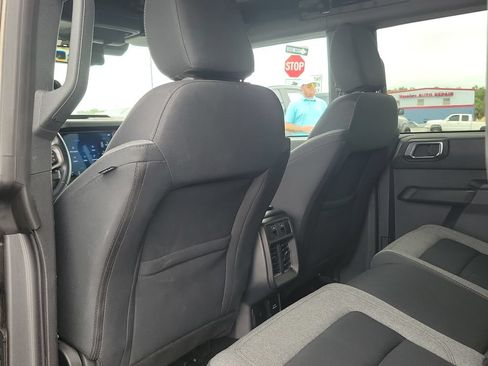 Used 2025 Ford Bronco Big Bend AWD/4WD image 16
