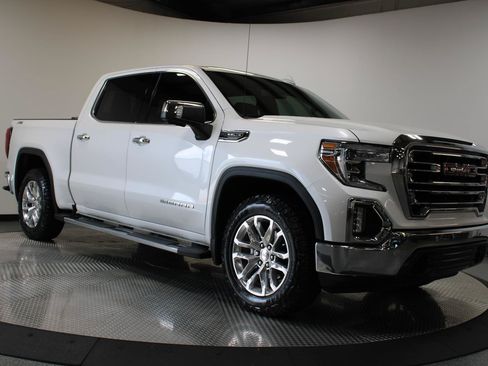 Used 2021 GMC Sierra 1500 SLT w/ SLT Premium Plus Package AWD/4WD image 18