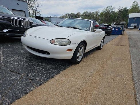 Used 1999 MAZDA MX-5 Miata image 20