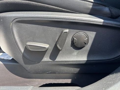 Used 2025 Ford Escape ST-Line w/ Tech Pack #1 image 22