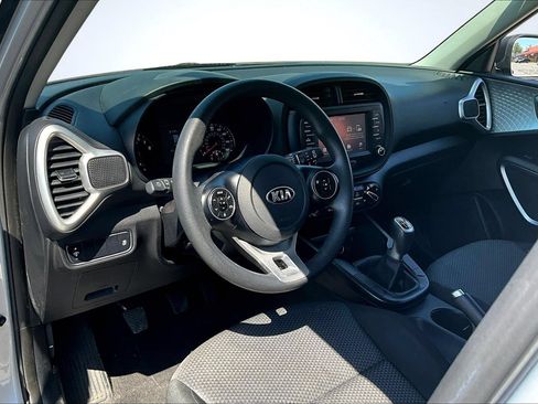 Used 2021 Kia Soul LX FWD image 16