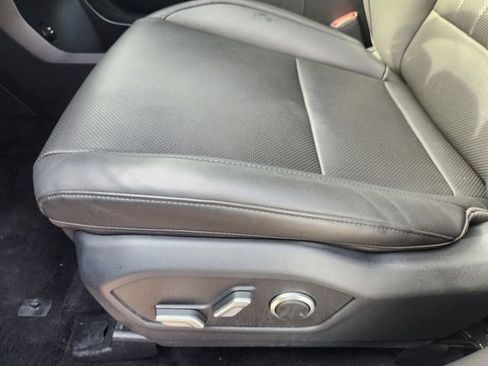 Used 2025 Hyundai Santa Fe SEL FWD image 18