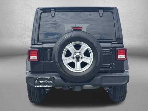 Used 2022 Jeep Wrangler Unlimited Sport w/ Sun And Sound Package AWD/4WD image 6