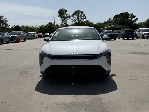 New 2026 Kia K4 FWD image 9