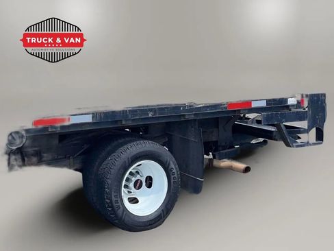 Used 2019 GMC Savana 3500 RWD image 28