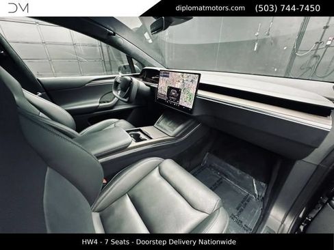 Used 2024 Tesla Model X AWD/4WD image 18