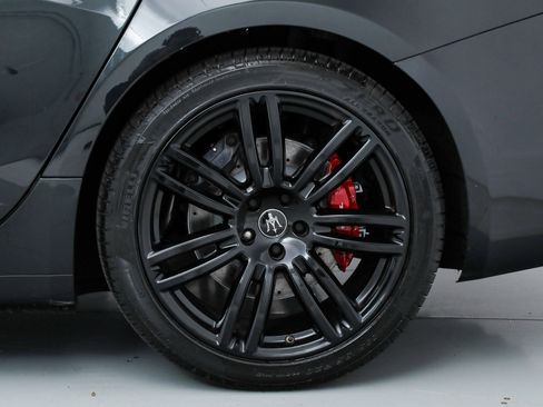 Certified 2023 Maserati Ghibli Modena Q4 image 25